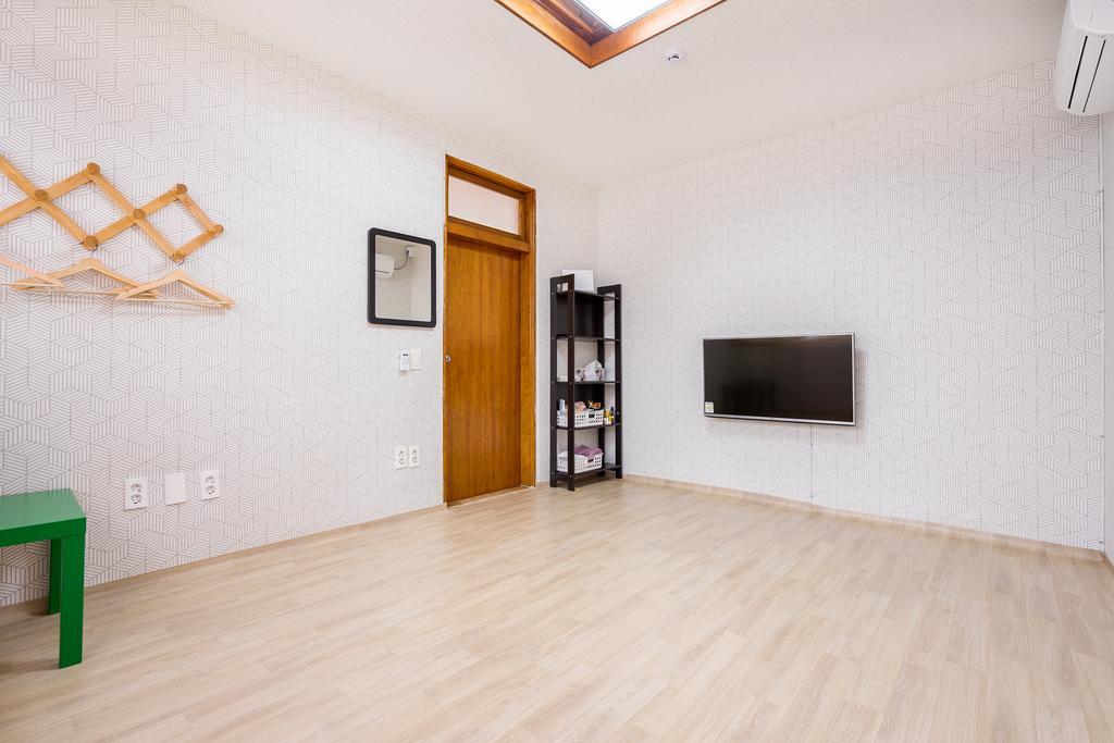 Yours Guesthouse In Tongyeong Exterior foto