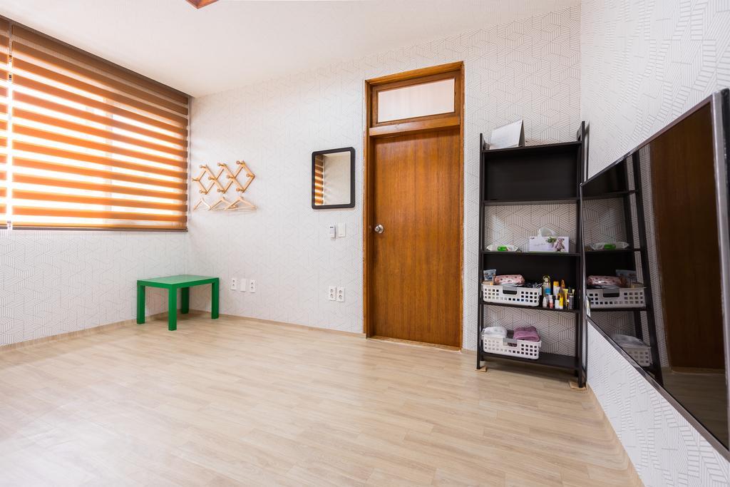 Yours Guesthouse In Tongyeong Exterior foto